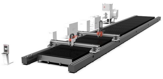 Tecnica di assemblaggio esperta e macchina di taglio laser CNC per grande area di taglio