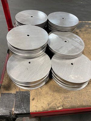 6kw 8kw 12kw 15kw 20kw 30kw Gantry Cnc Fiber Laser Cutting Machine per alta precisione