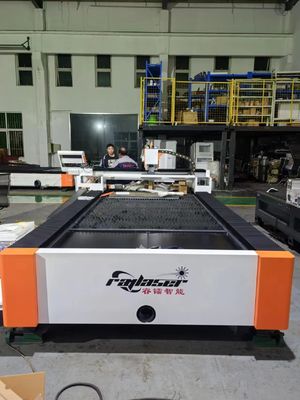 Raytools Laser Head Shanghai Raylaser 3015 Soluzione standard leader per il taglio del metallo