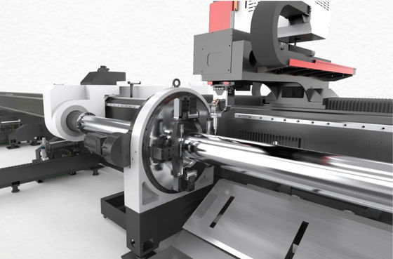 MAX Raycus Fibra Laser Cutting Machine per piccoli tubi tubi quadrati metallo 3000W 6000W